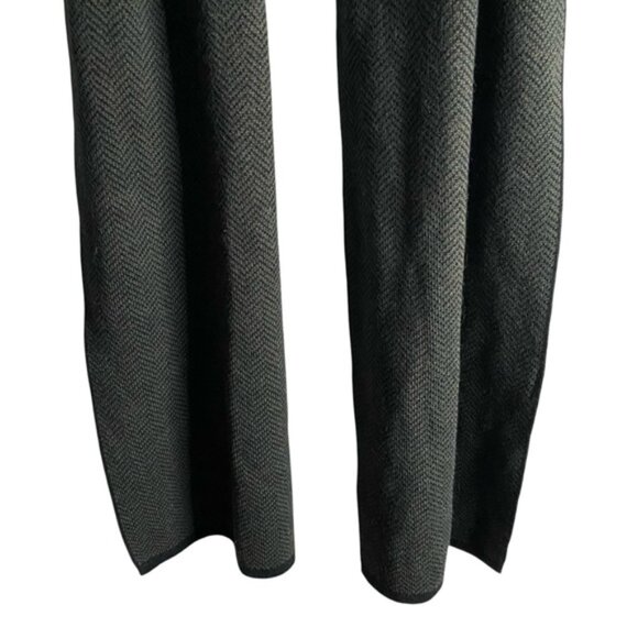 Van Heusen Men's Gray Soft Knit Patterned Scarf - Picture 3 of 5